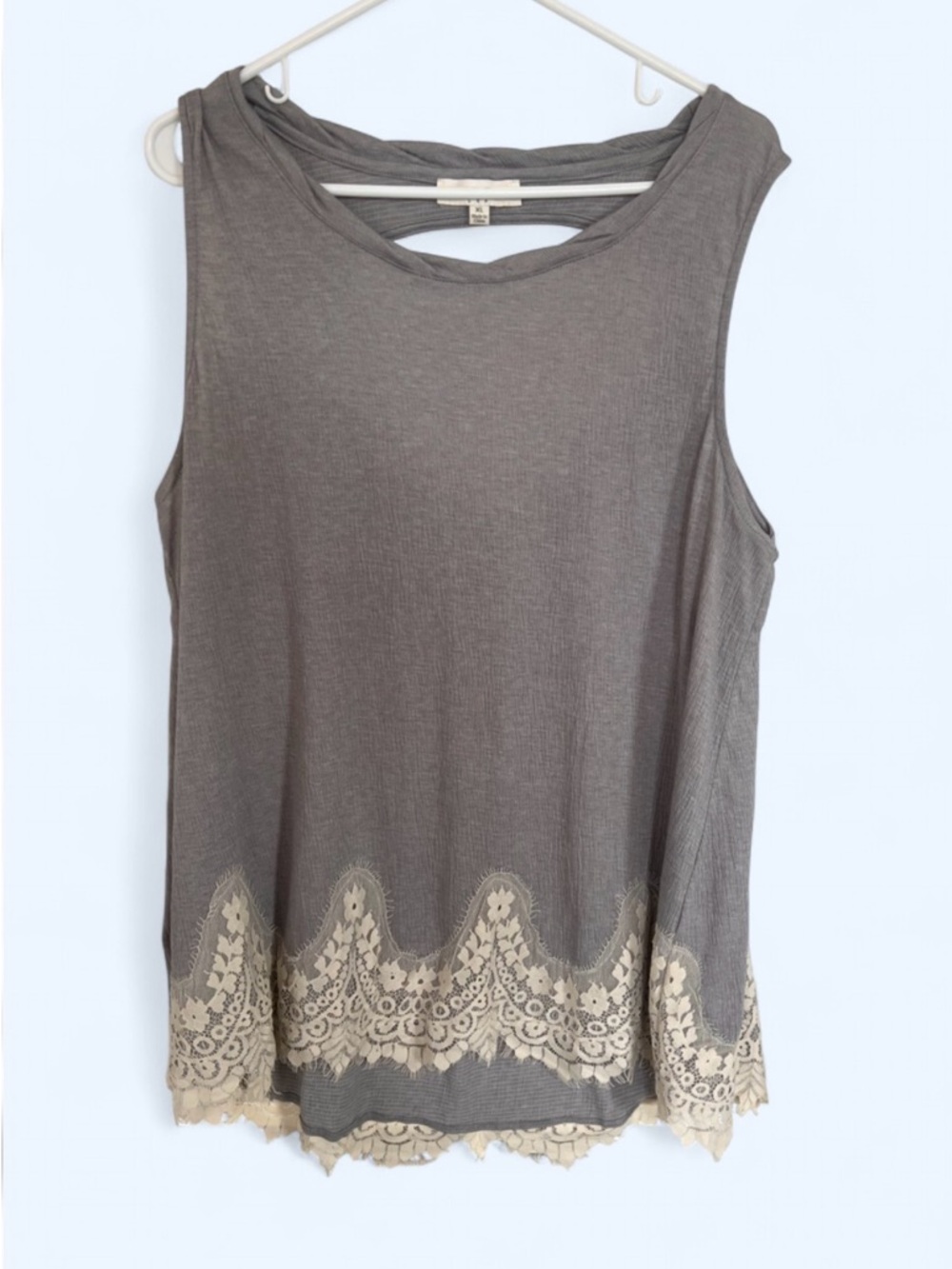 Umgee Gray Sleeveless Tank Top with Cream Lace Hem Key Hole Back Boho Style